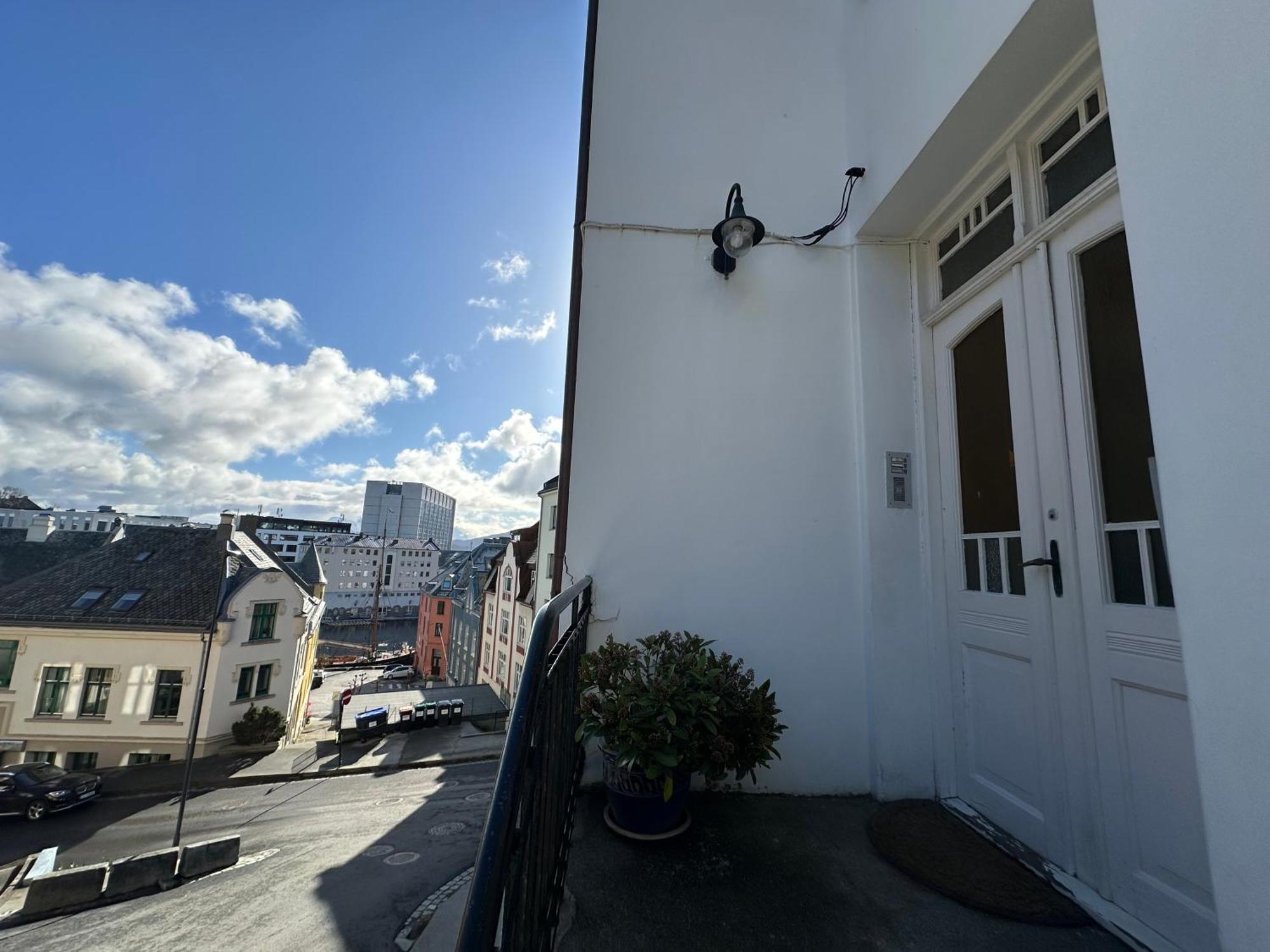 Stylish Big Jugend Art Nouveau Apartment With Balcony Heart Of Alesund Ngoại thất bức ảnh