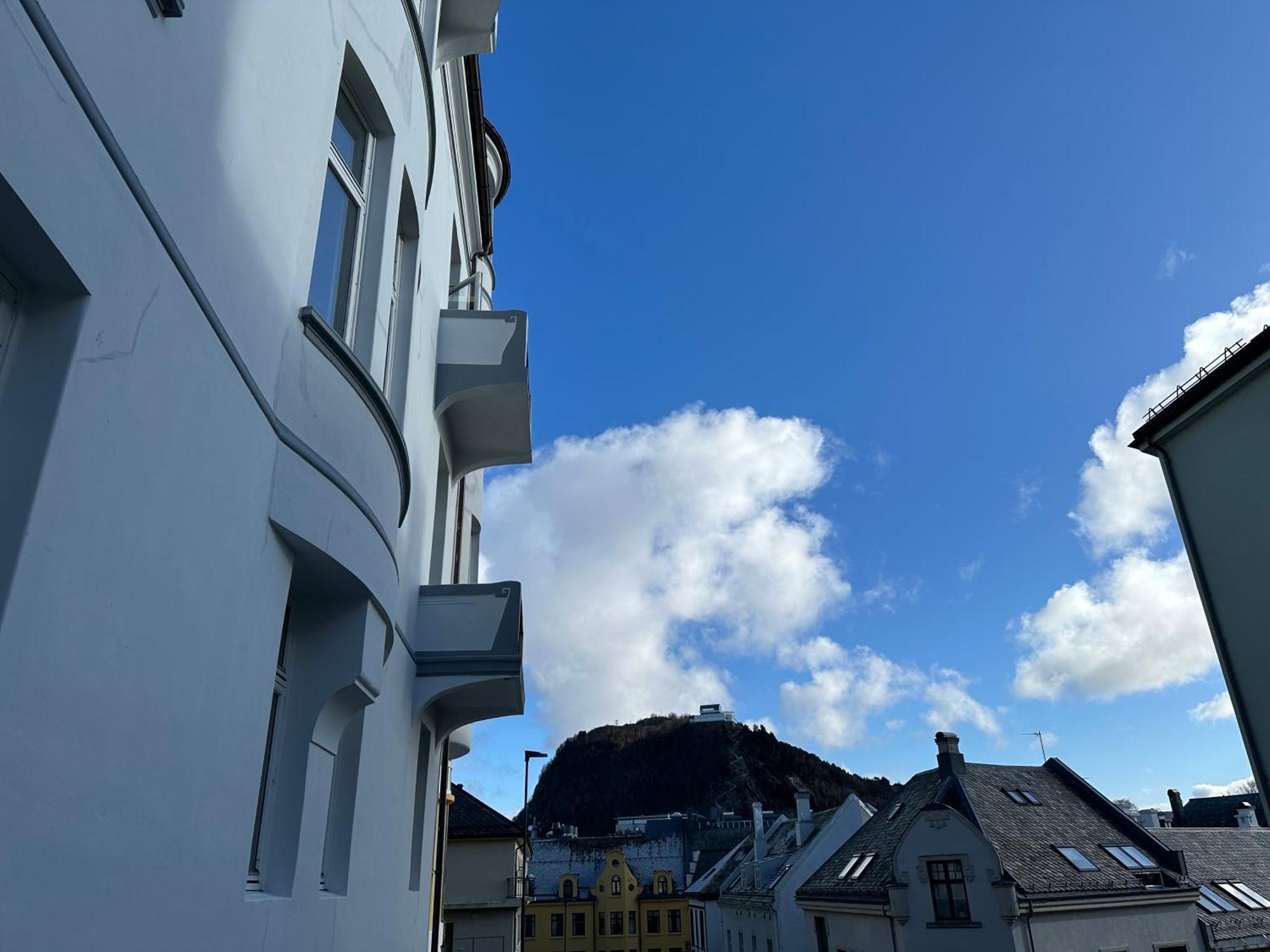 Stylish Big Jugend Art Nouveau Apartment With Balcony Heart Of Alesund Ngoại thất bức ảnh